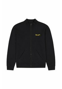 Sudadera negra con cremallera y alto cuello, dos bolsillos laterales y un pequeño logo amarillo de "Wrangler" en el lado izquierdo del pecho. Tejido de mezcla de algodón suave.