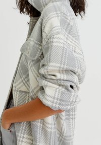PULL&BEAR Kurtka wiosenna