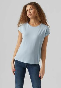 Vero Moda VMAVA PLAIN - T-shirt basic - skyway