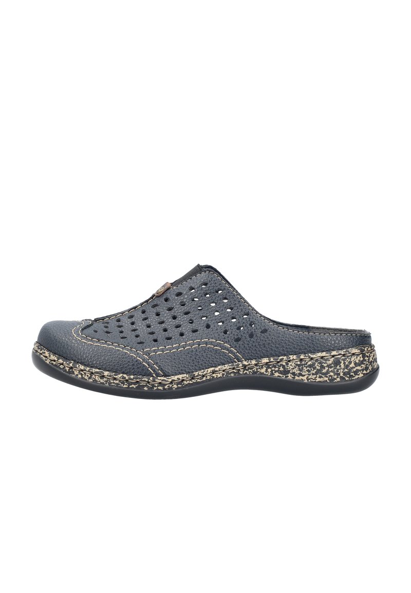 Graue Slippers mit perforiertem Obermaterial, strukturiertem Design, kontrastierenden dekorativen Nähten und einem gemusterten Sohlen.