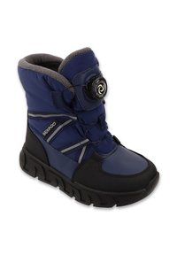 Wodoodporne, granatowe buty śniegowe z szarymi akcentami, teksturowana cholewka, gumowa podeszwa i obrotowy zamek błyskawiczny do łatwej regulacji.