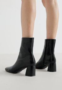 ONLY SHOES ONLBRIELLE - Ankelboots - black