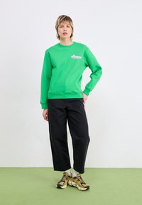 Thumbnail Image 3