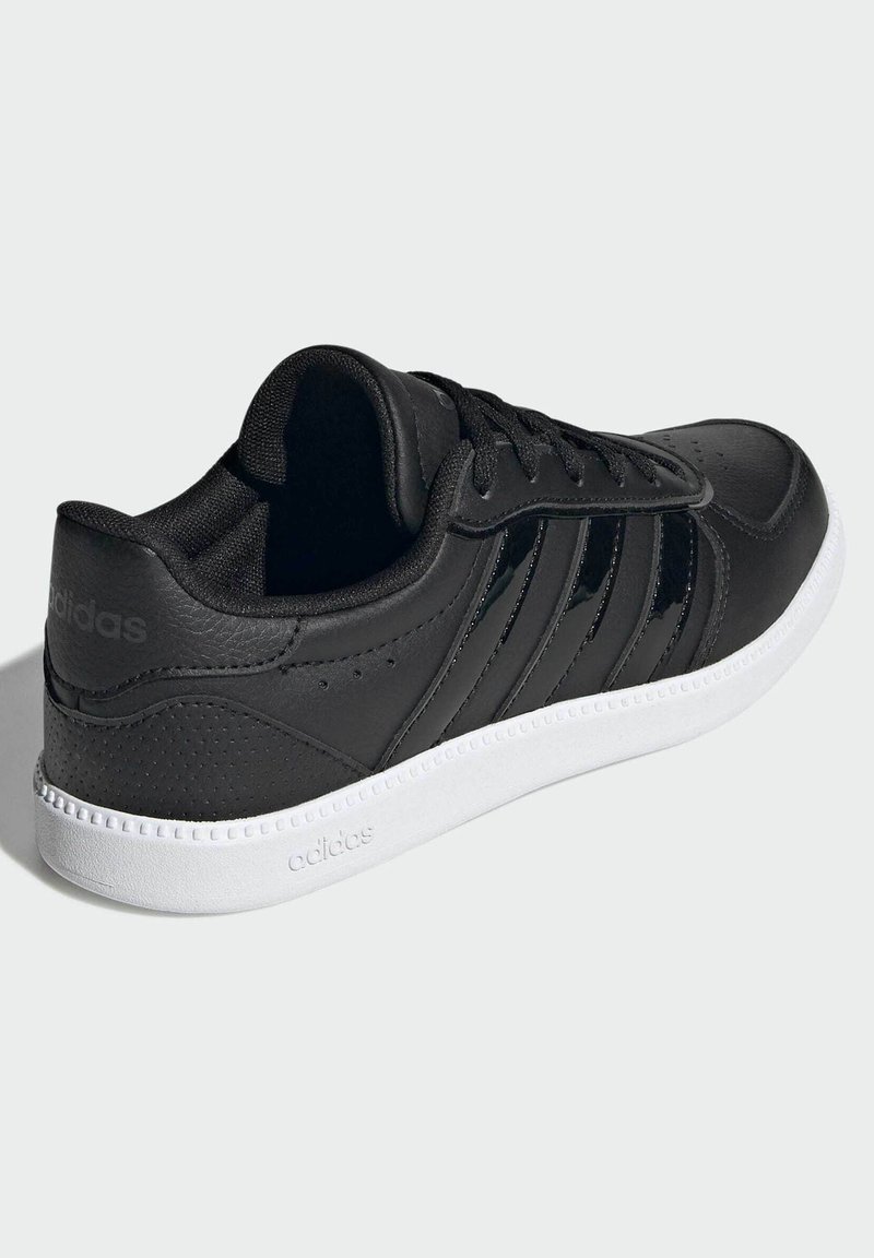 adidas gazelle silver green womens Adidas Willy Chavarria – Chavarria Superstar Sneakers Hombre 616-003507 01