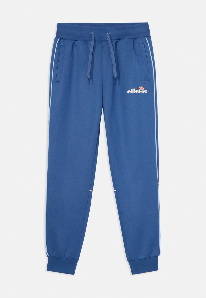 Pantalones deportivos azules con cinturilla elástica, cordón, bolsillos laterales y franjas blancas; presenta un logotipo en la parte frontal.