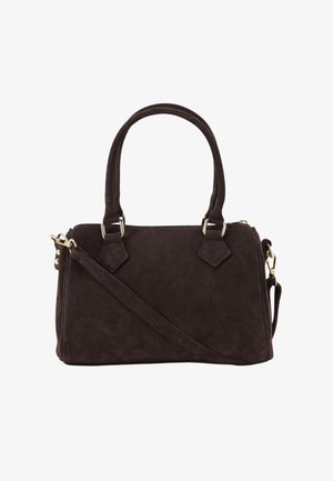 Bolso de ante marrón oscuro con asas dobles, correa de hombro desmontable y herrajes dorados sobre un fondo blanco.