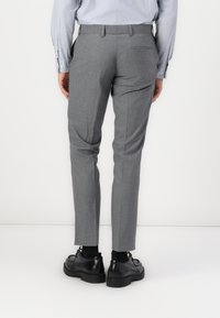 Isaac Dewhirst NOTCH SUIT SLIM - Κοστούμι - grey