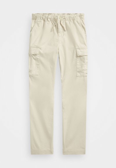 Polo Ralph Lauren STRETCH CHINO CARGO TROUSER - Calças cargo - classic stone