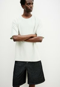 PULL&BEAR TEXTURED - Basic póló - light green
