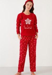 LELA REGULAR FIT - Pyjama - red