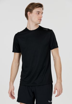 Sort atletisk t-shirt lavet af letvægtsstof, med korte ærmer og rund halsudskæring. "ELITE LAB" logo på skulderen.