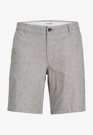 Pantalones cortos de color gris claro hechos de una tela texturizada, con cierre frontal de botones, trabillas para cinturón y corte recto. Diseño limpio con detalles mínimos.