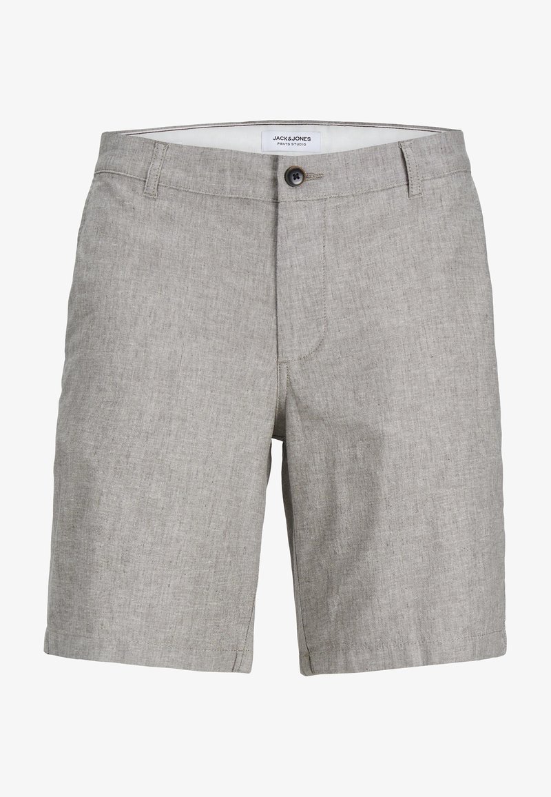 Shorts gris clair en tissu texturé, avec une fermeture à boutons à l'avant, des passants pour ceinture et une coupe droite. Design épuré avec peu de détails.