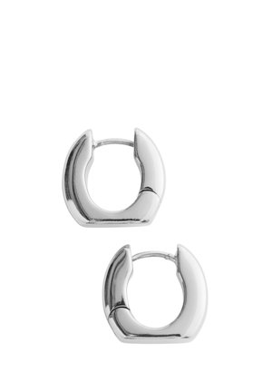 Masse sølv øreringe med rundet firkantet form og hængslet lukning vist mod en hvid baggrund.