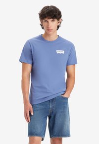 Levi's® GRAPHIC CREWNECK TEE - Nyomott mintás póló - coastal fjord