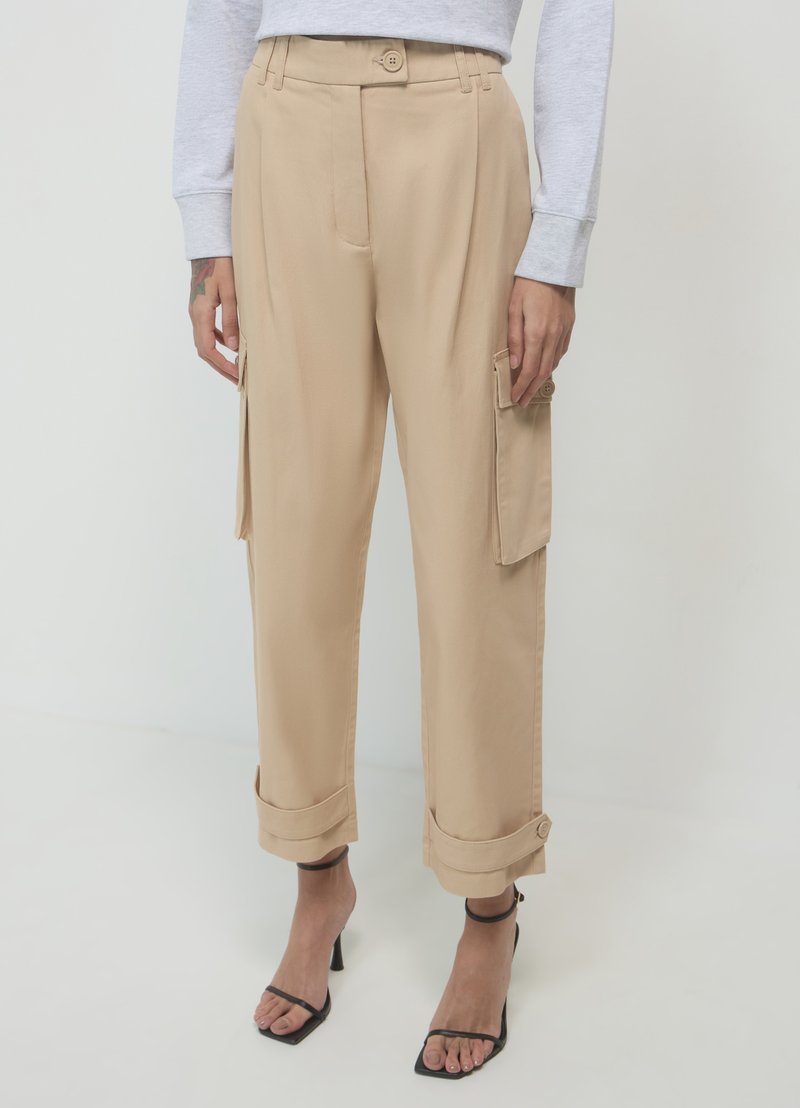 Calliope CON PINCES - Cargohose - sabbia