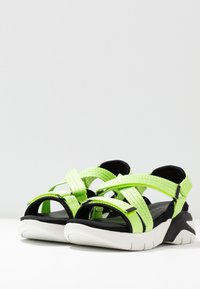 Tamaris WOMS SANDALS - Wedge sandals - lime neon