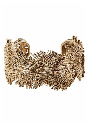 Bracelet manchette en or avec un design texturé et superposé évoquant des branches de corail ou des formations d’algues qui se chevauchent.