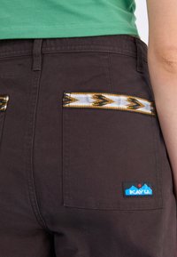 KAVU PERI - Tygbyxor - coffee