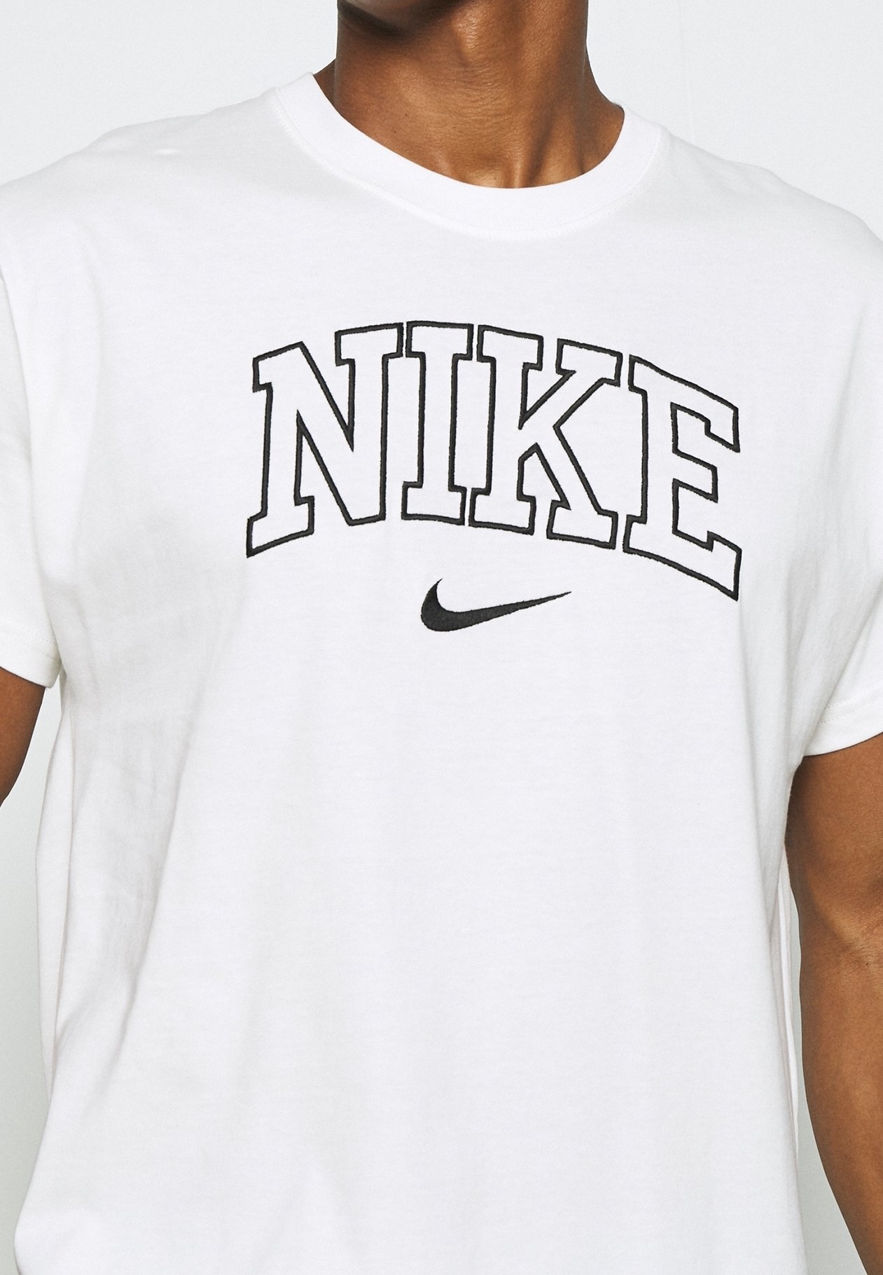 off white t shirt nike logo