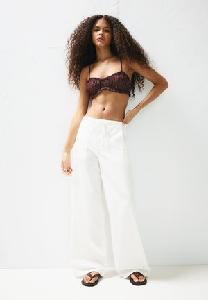 BAGGY - Trousers - white