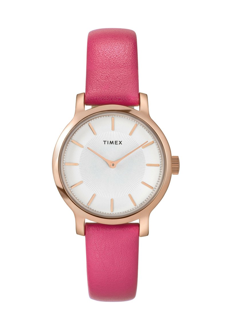 Timex armbåndsur med et rosaguld etui, hvid struktureret urskive, lyserød læderrem og minimalistiske time markeringer. Guld hænder og krone.