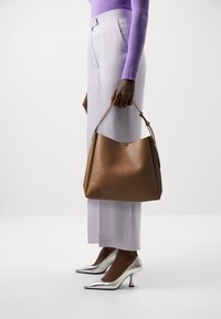 Vero Moda VMLANE  - Bevásárlótáska - tigers eye