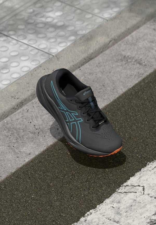 GEL PULSE 15 GTX - Laufschuh Straße