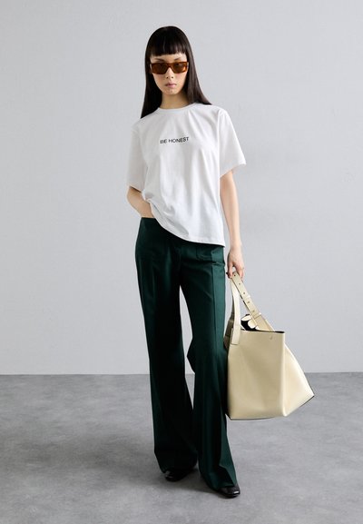 Victoria Beckham JUMBO TOTE - Τσάντα Tote - ivory