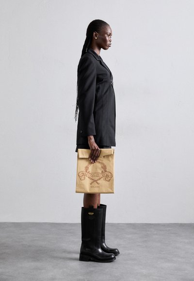 MOSCHINO BORSA TRACOLLA - Shopping bags - beige