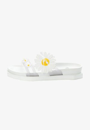 Slip-ins - white