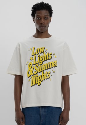 LOW LIGHTS STUDIOS® SUMMER NIGHTS - T-Shirt print - ecru