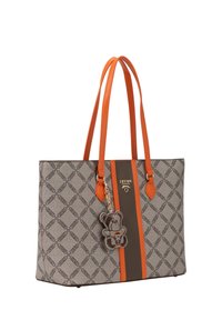 Grijze geweven schoudertas met oranje leren handvatten en streep. Bevat een sleutelhanger in de vorm van een teddybeer en logo-detail. Verstelbaar voor veelzijdig gebruik.