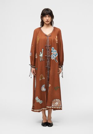 LAURENCE TIE FRONT - Μάξι φόρεμα - rust