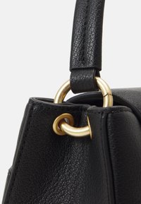 DKNY LUNA SATCHEL - Håndveske - black