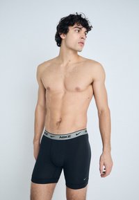 Nike Underwear BRIEF 3 PACK - Ozke boksarice - black/grey heather/dark pony