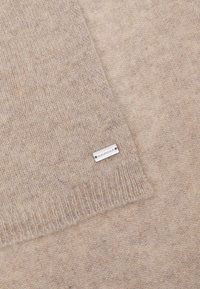 Repeat Tuch - pebble