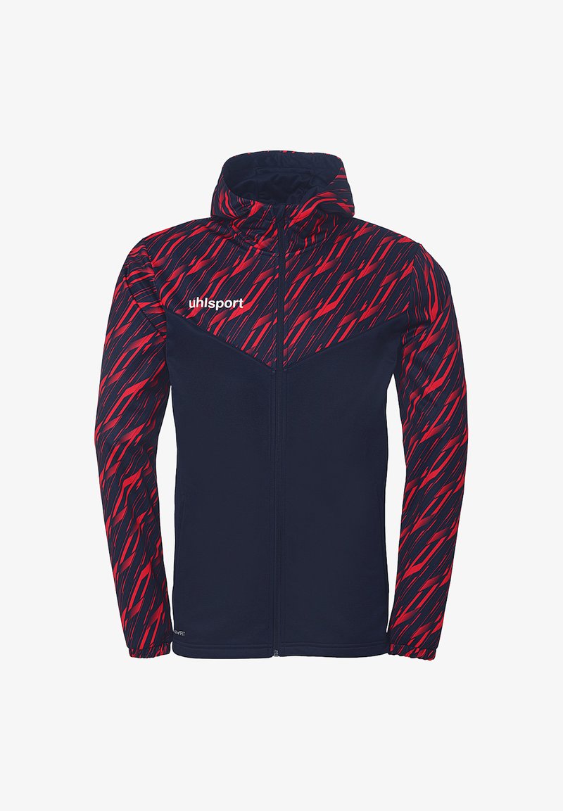 Veste navy avec des motifs abstraits rouges sur les manches et les épaules, col haut et fermeture éclair sur le devant. Le matériau semble léger et respirant.
