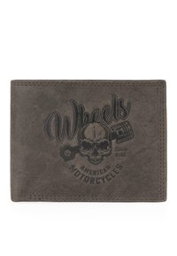 Cartera de cuero gris con diseño en relieve "Wheels American Motorcycles" que incluye un gráfico de calavera y llave inglesa, bordes cosidos y superficie texturizada.