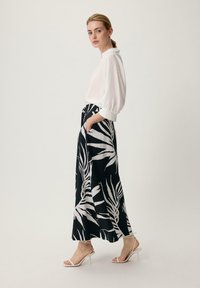 comma Maxi skirt - schwarz