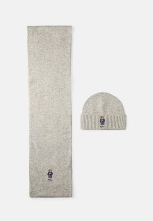 FLAG BEAR GIFT BOX UNISEX SET - Pipo - andover heather