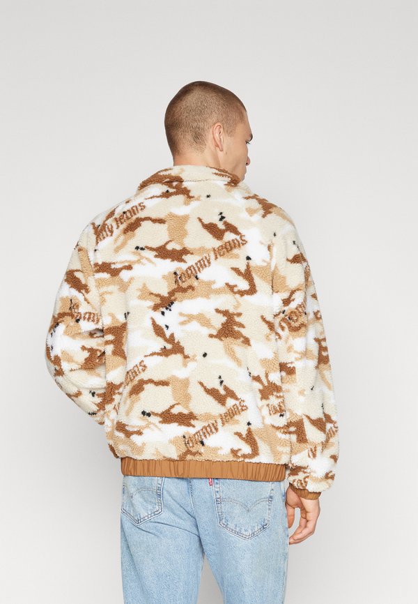 SHERPA JACKET - Light jacket2