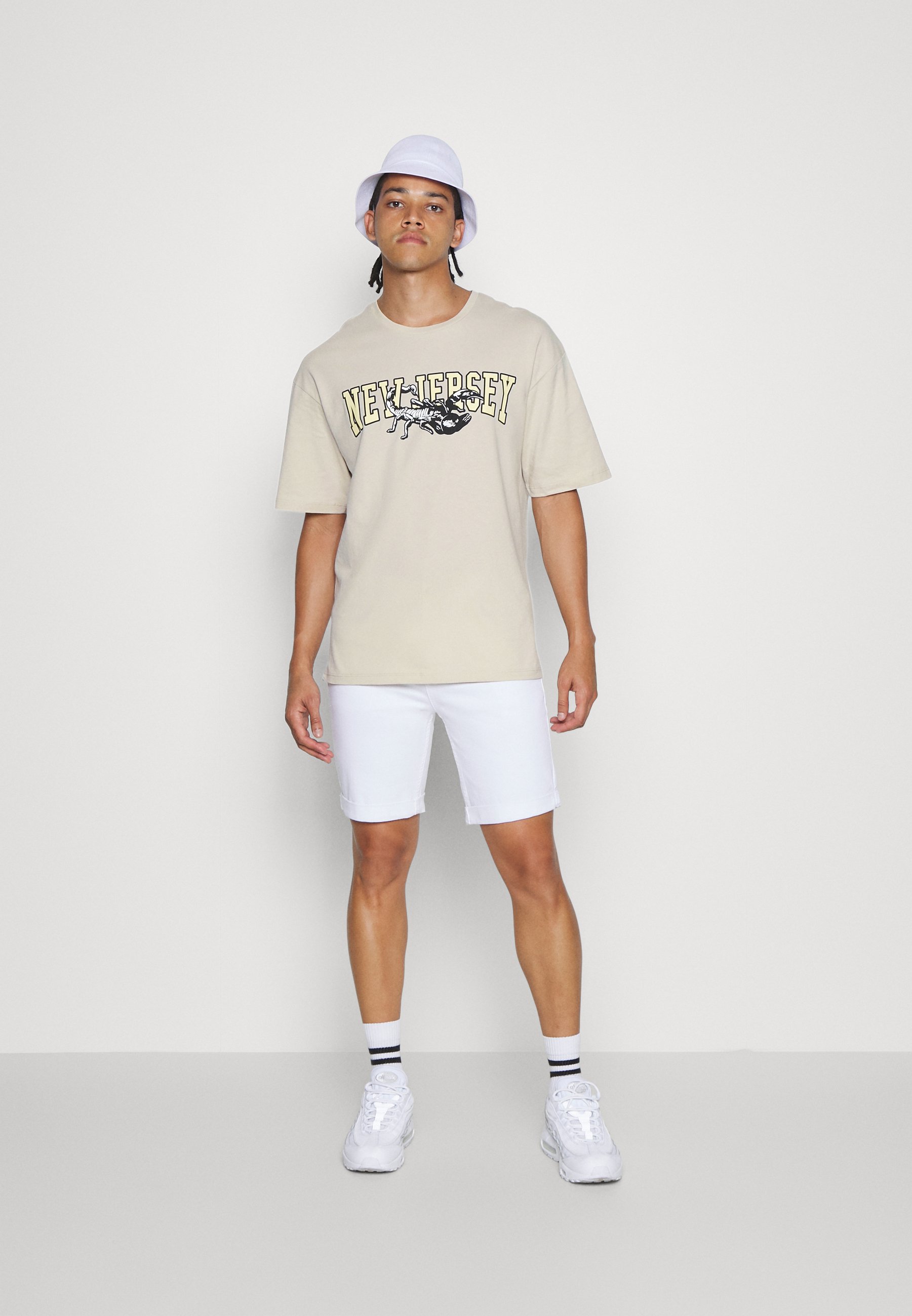 oatmeal nike crew neck