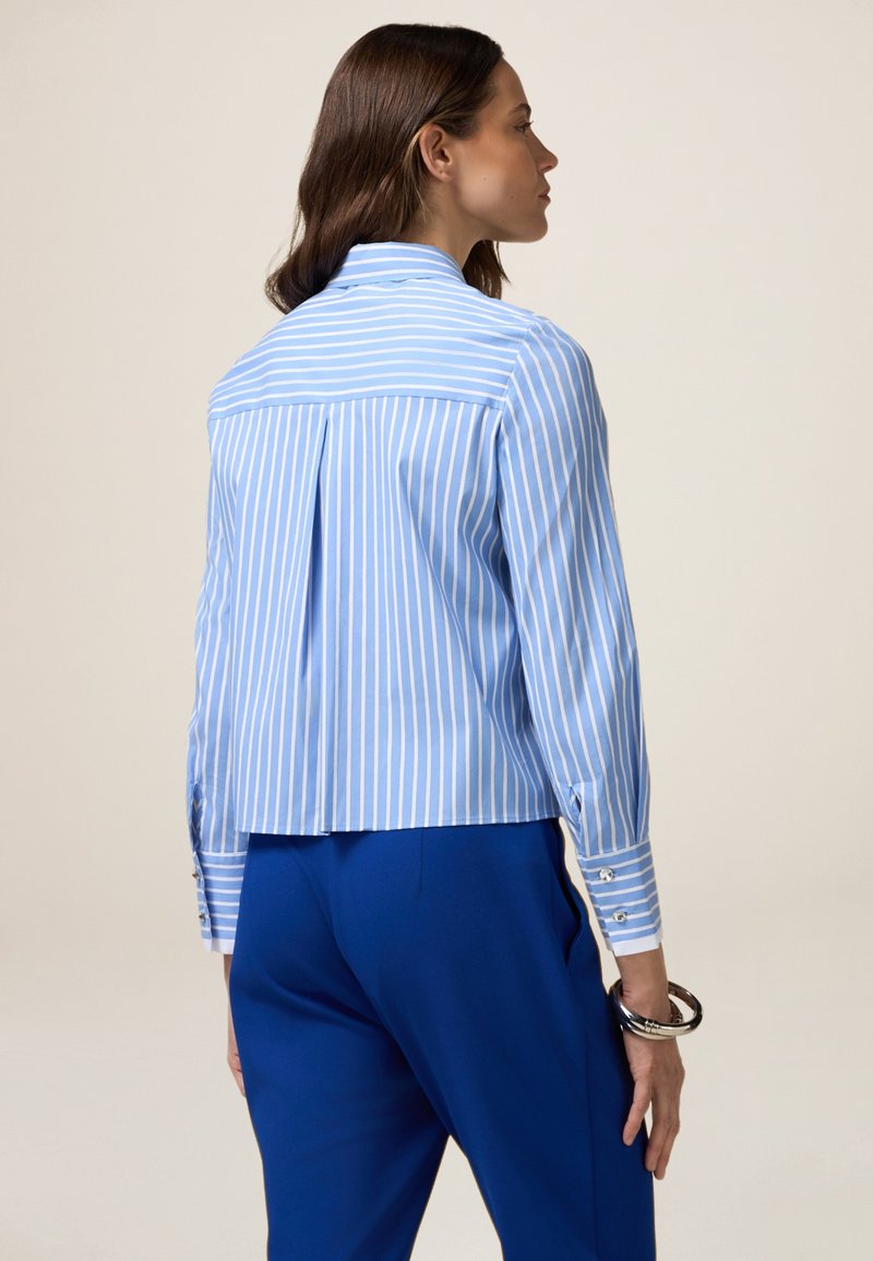 Oltre A RIGHE Blusa azzurro/azul claro