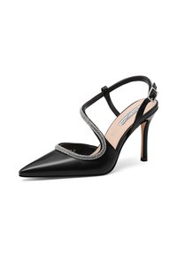 Scarpa nera con punta a forma di freccia e tacco alto, dal design elegante, dotata di una fascia decorata con embellishments in tonalità argento e una fibbia regolabile.
