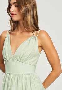 CHANCERY ERICERA  - Maxi šaty - sage green
