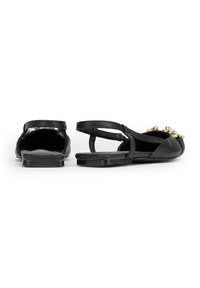 WITTCHEN POINTED TOE - Bailarinas con tira trasera - black