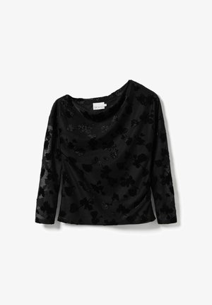 Fekete, hosszú ujjú blúz virágos bársonyos flockinggal és eső, laza nyakkivágással, fehér háttér előtt laposan elhelyezve.