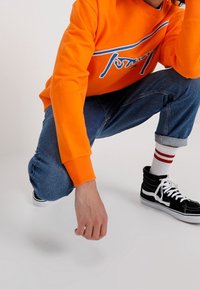 Tommy Jeans Sudadera - orange