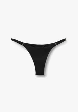 Schwarzer minimalistischer Bikini-Slip mit verstellbaren seitlichen Trägern und goldfarbenen Beschlägen auf weißem Hintergrund.